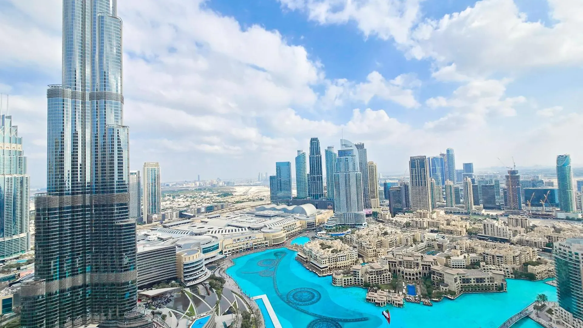 Venduras Homes -Grande Tower, Downtown Dubai, Burj Khalifa & Fountain Views Apartment Dubai