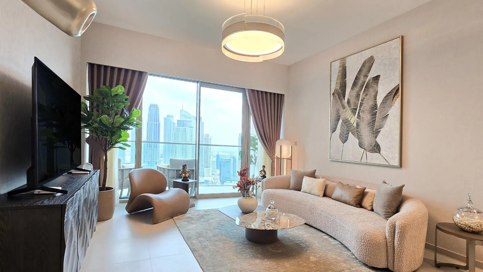 Venduras Homes -Grande Tower, Downtown Dubai, Burj Khalifa & Fountain Views Apartment Dubai
