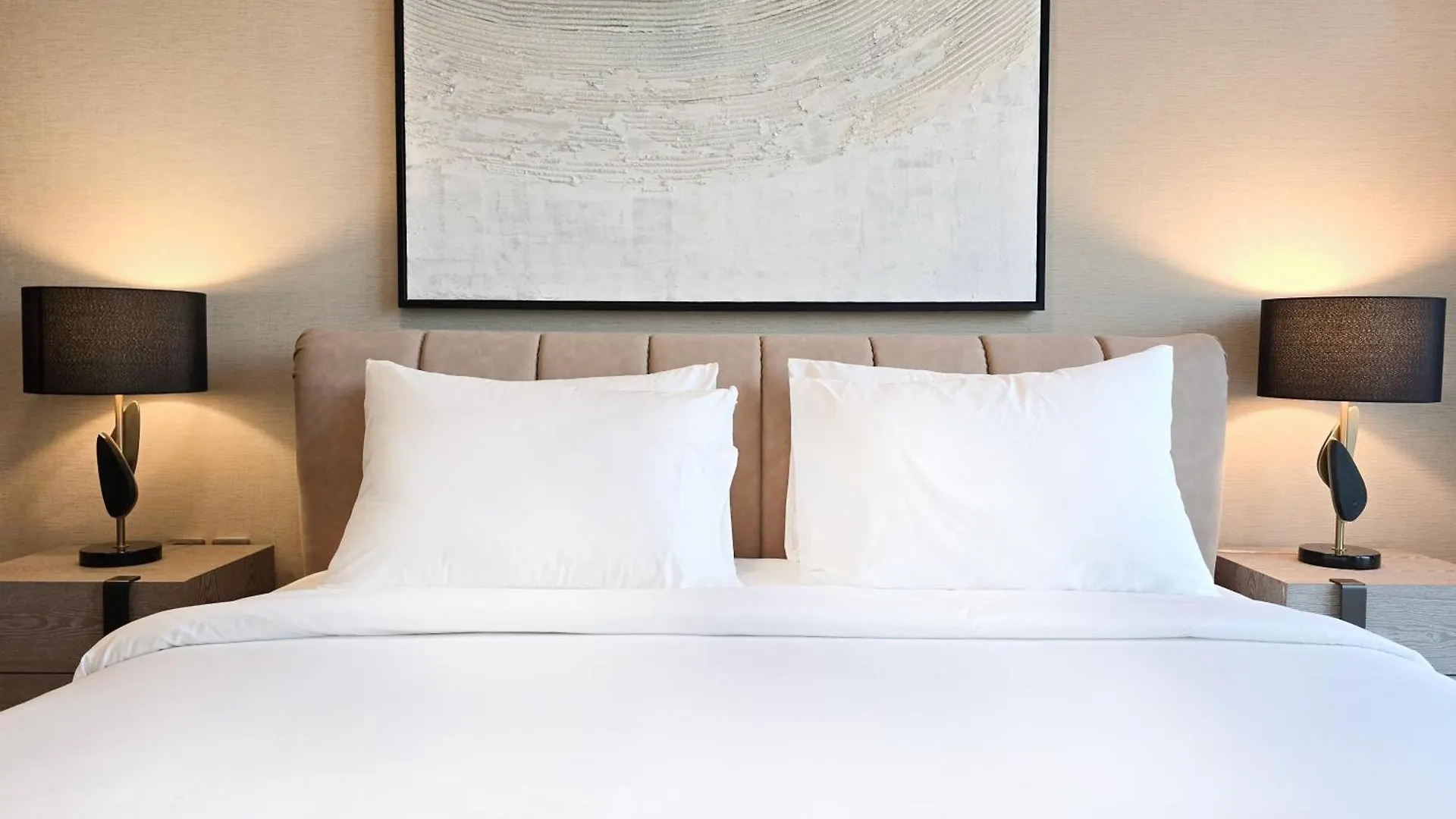 Apartment Venduras Homes -Grande Tower, Downtown Dubai, Burj Khalifa & Fountain Views