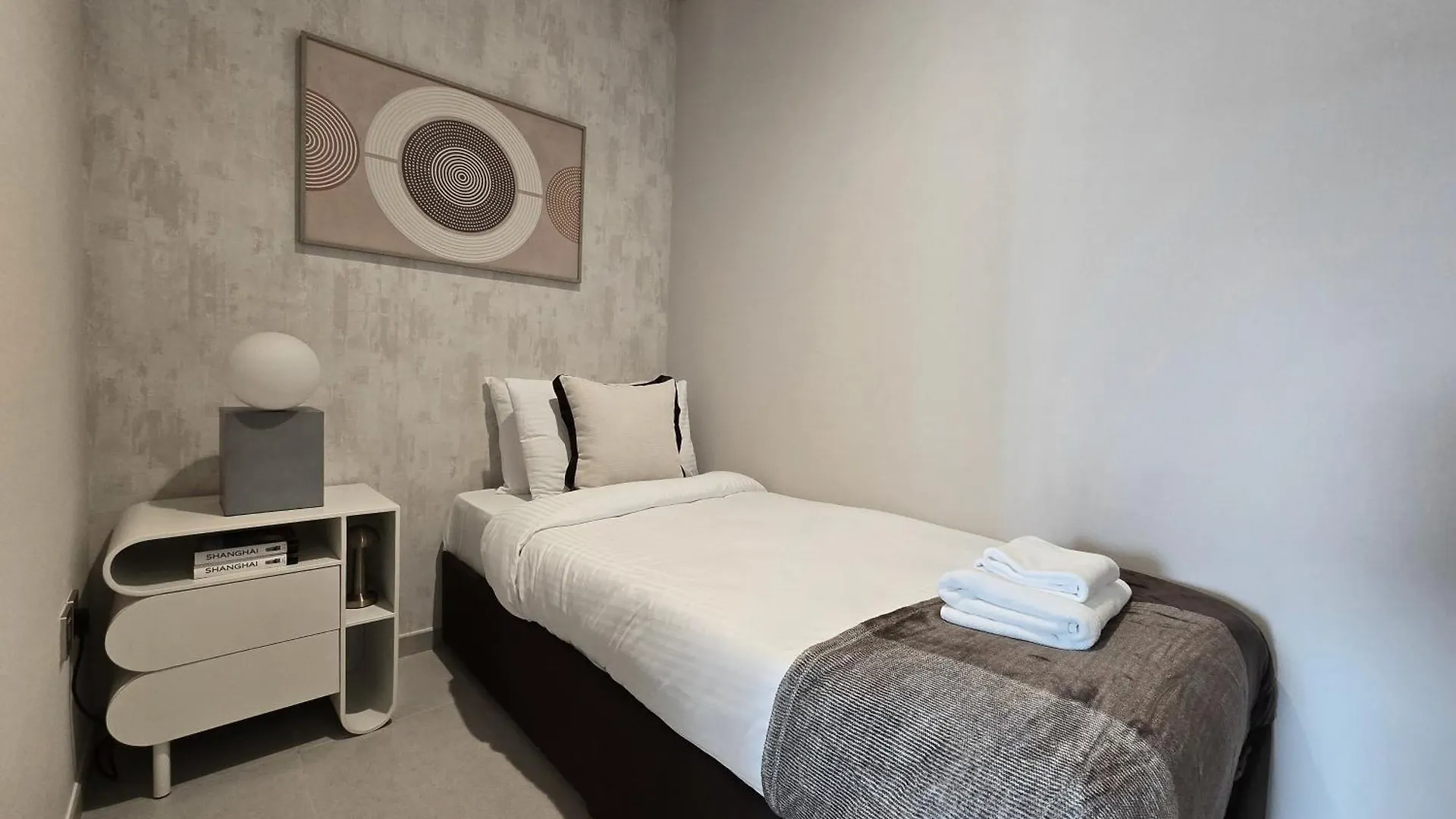 Apartment Venduras Homes -Grande Tower, Downtown Dubai, Burj Khalifa & Fountain Views