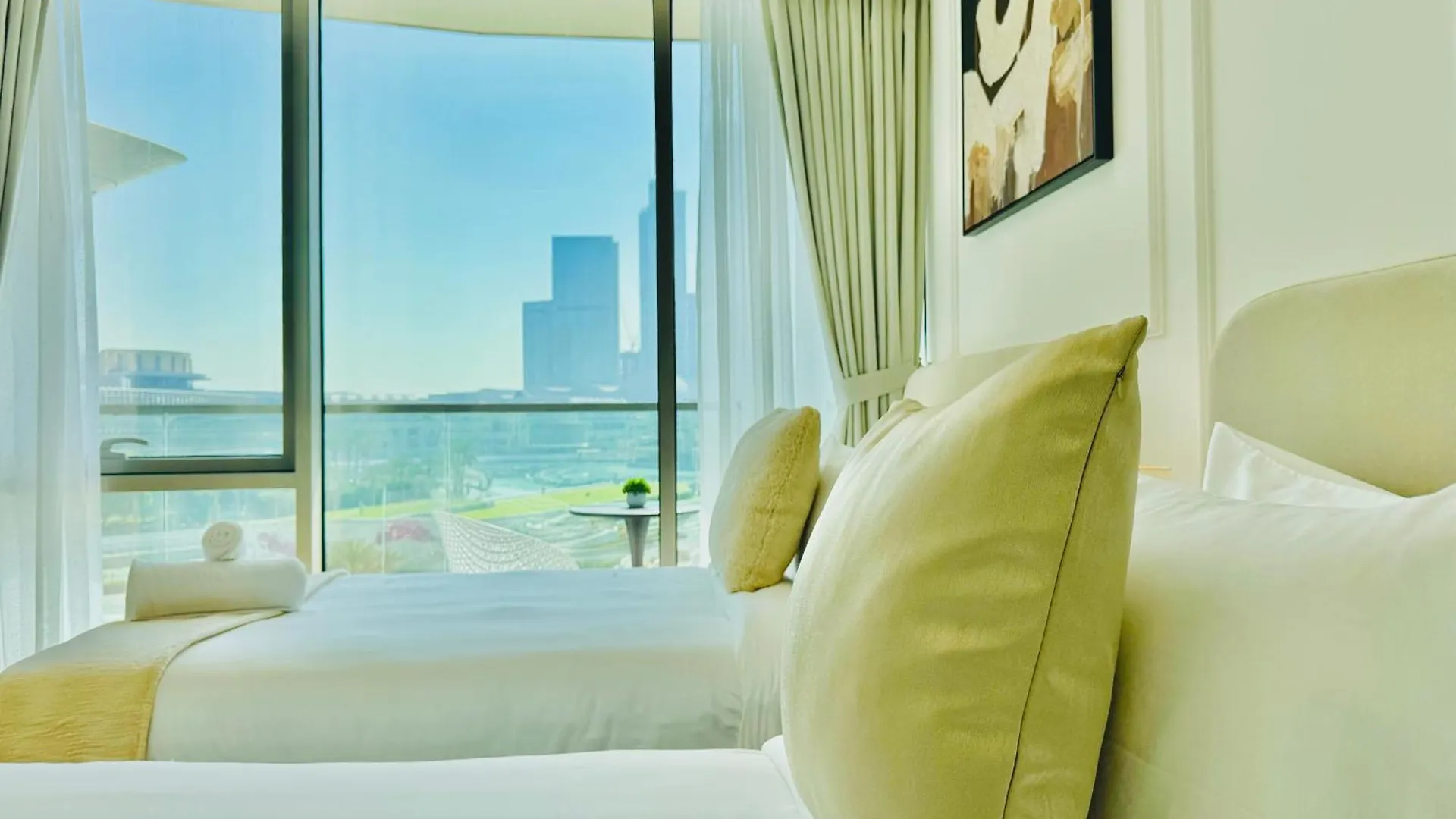 Venduras Homes -Grande Tower, Downtown Dubai, Burj Khalifa & Fountain Views Dubai