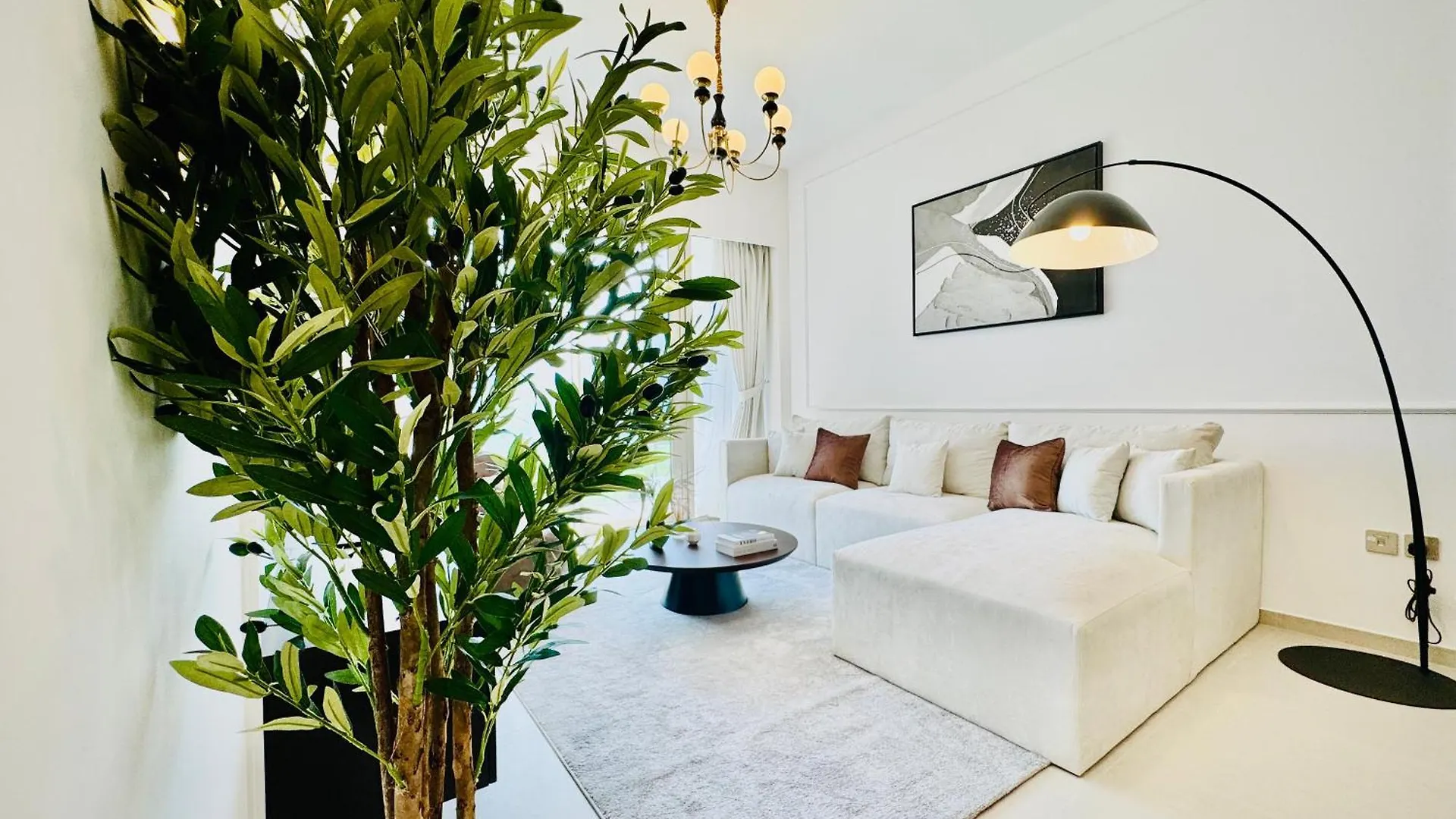 Venduras Homes -Grande Tower, Downtown Dubai, Burj Khalifa & Fountain Views