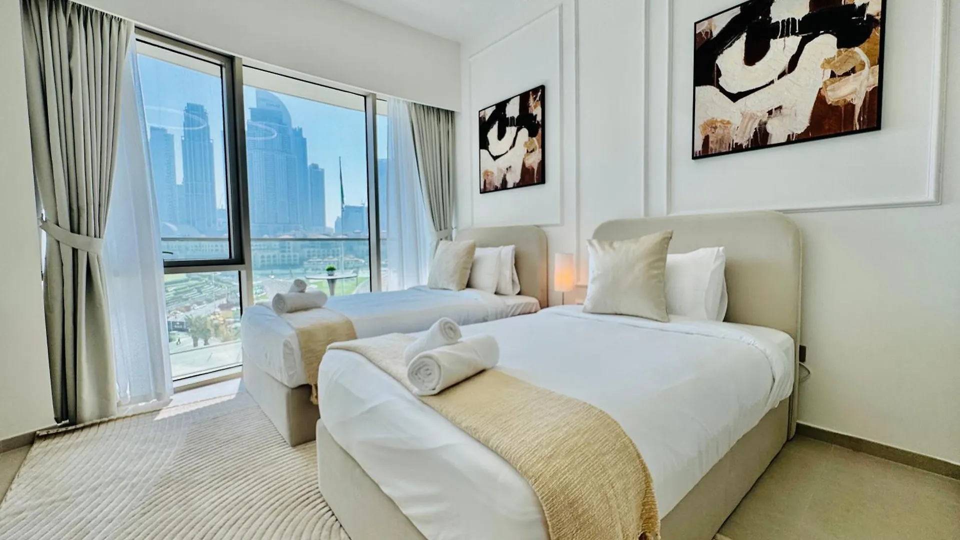 Venduras Homes -Grande Tower, Downtown Dubai, Burj Khalifa & Fountain Views