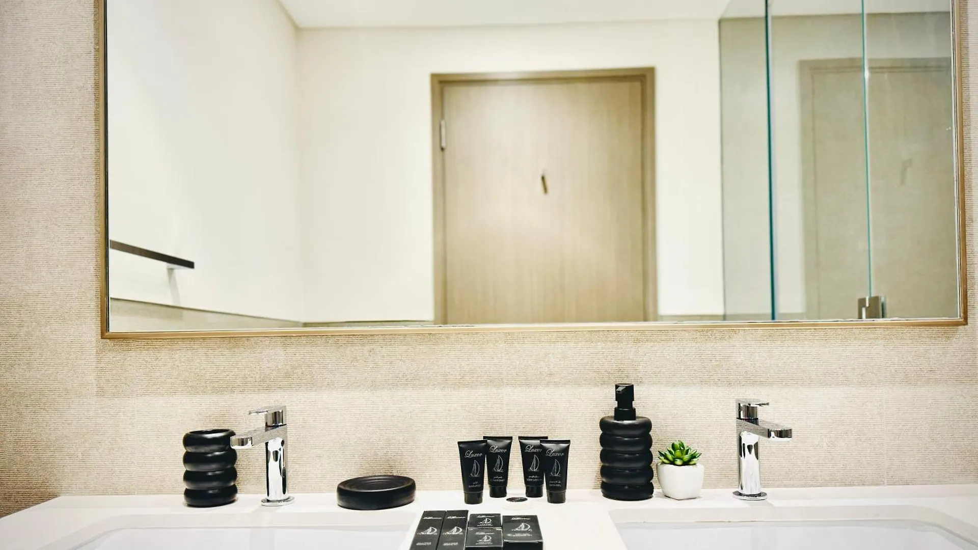 Appartement Venduras Homes -Grande Tower, Downtown Dubai, Burj Khalifa & Fountain Views